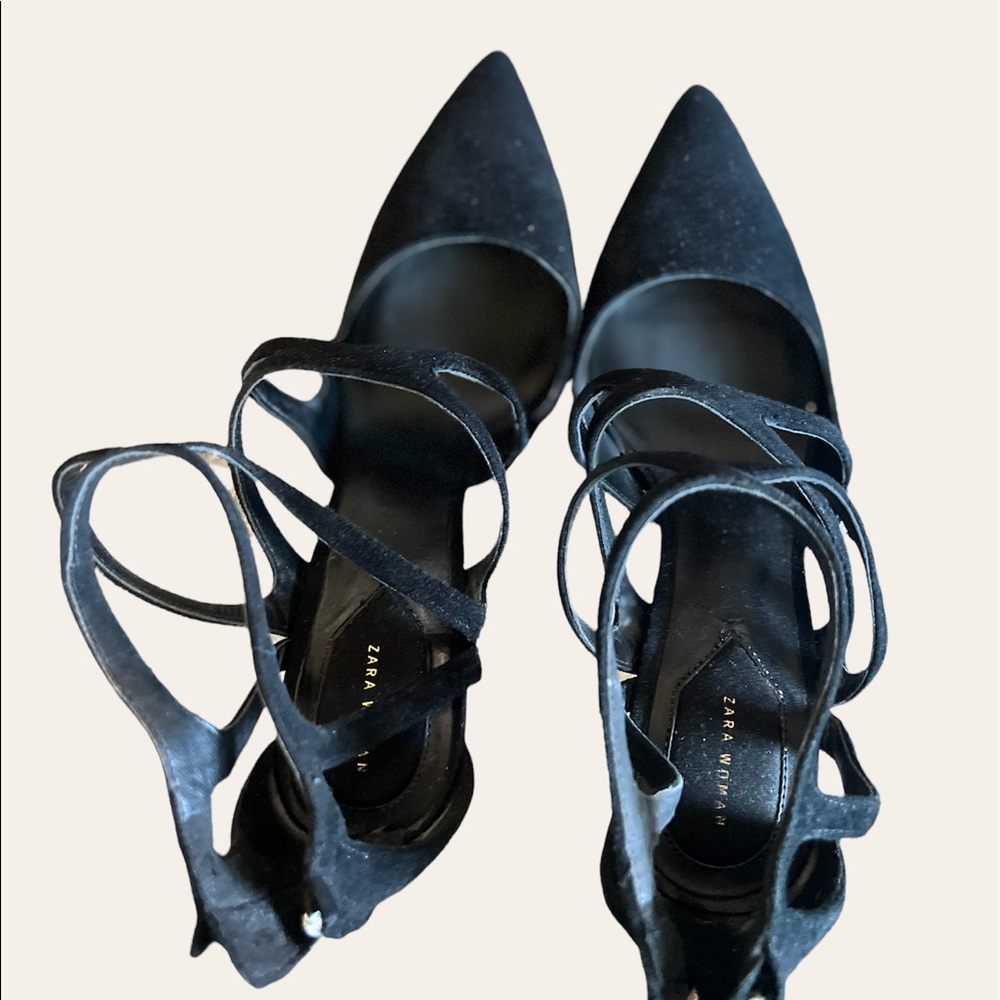 Zara black pumps